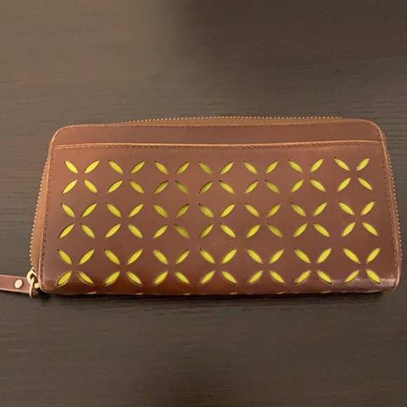 Kate Spade Chocolate Brown & Lime Wallet - Picture 2 of 3